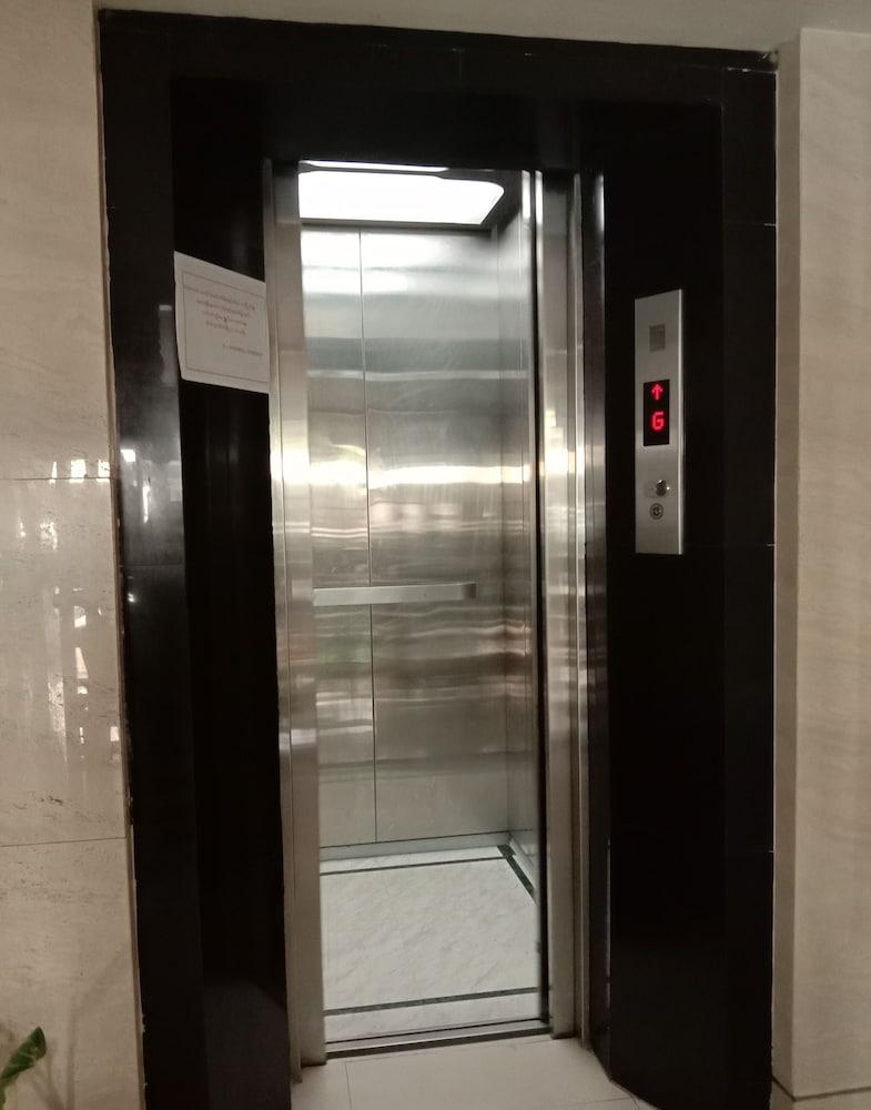Shwe Pyi San Yar Hotel Yangon Exteriör bild