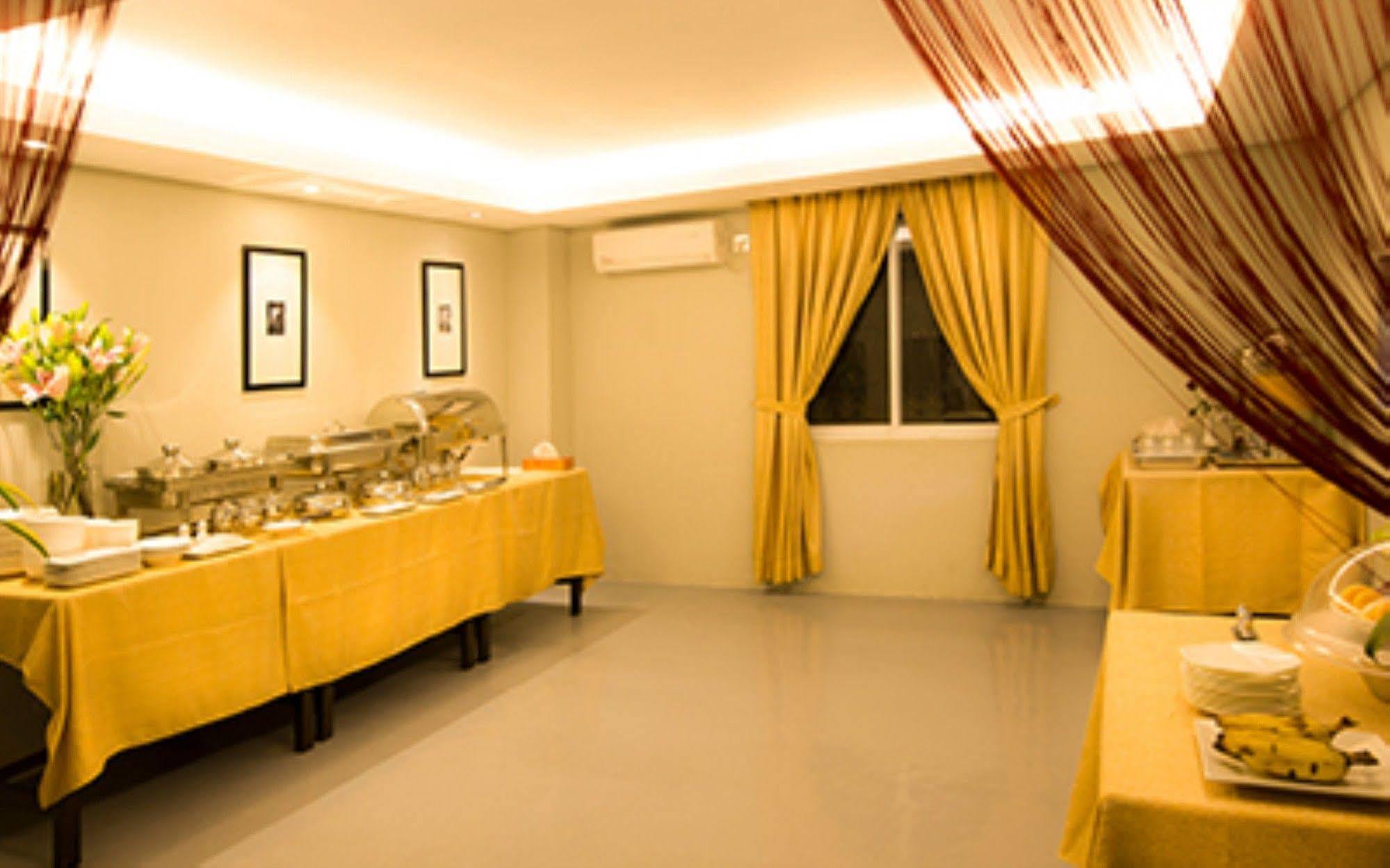 Shwe Pyi San Yar Hotel Yangon Exteriör bild