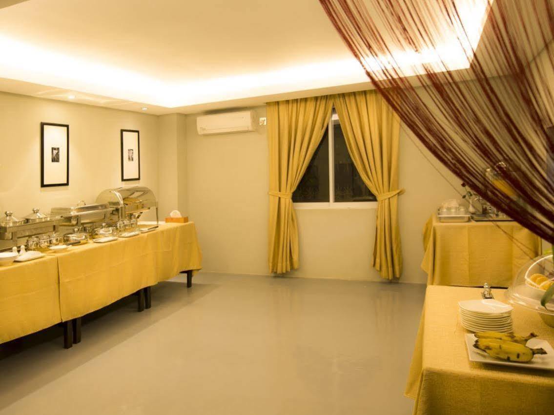 Shwe Pyi San Yar Hotel Yangon Exteriör bild